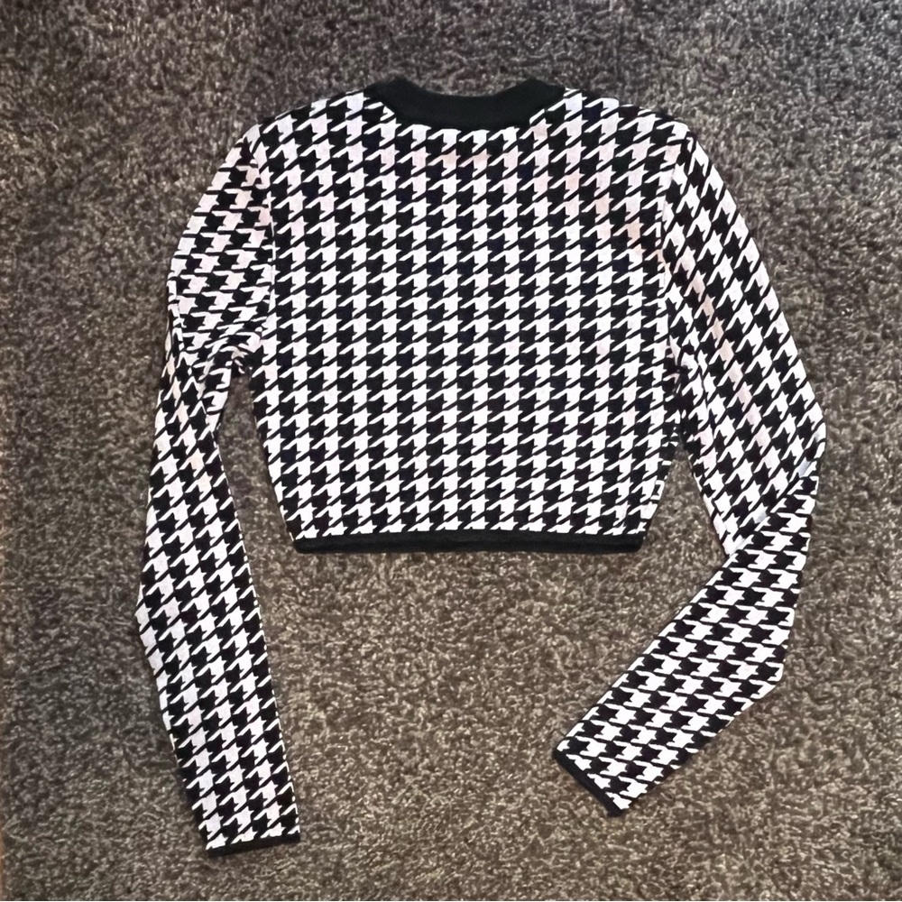 Express Houndstooth Print in Black and White(pale pink) | 2 Piece Set - Picture 8 of 10